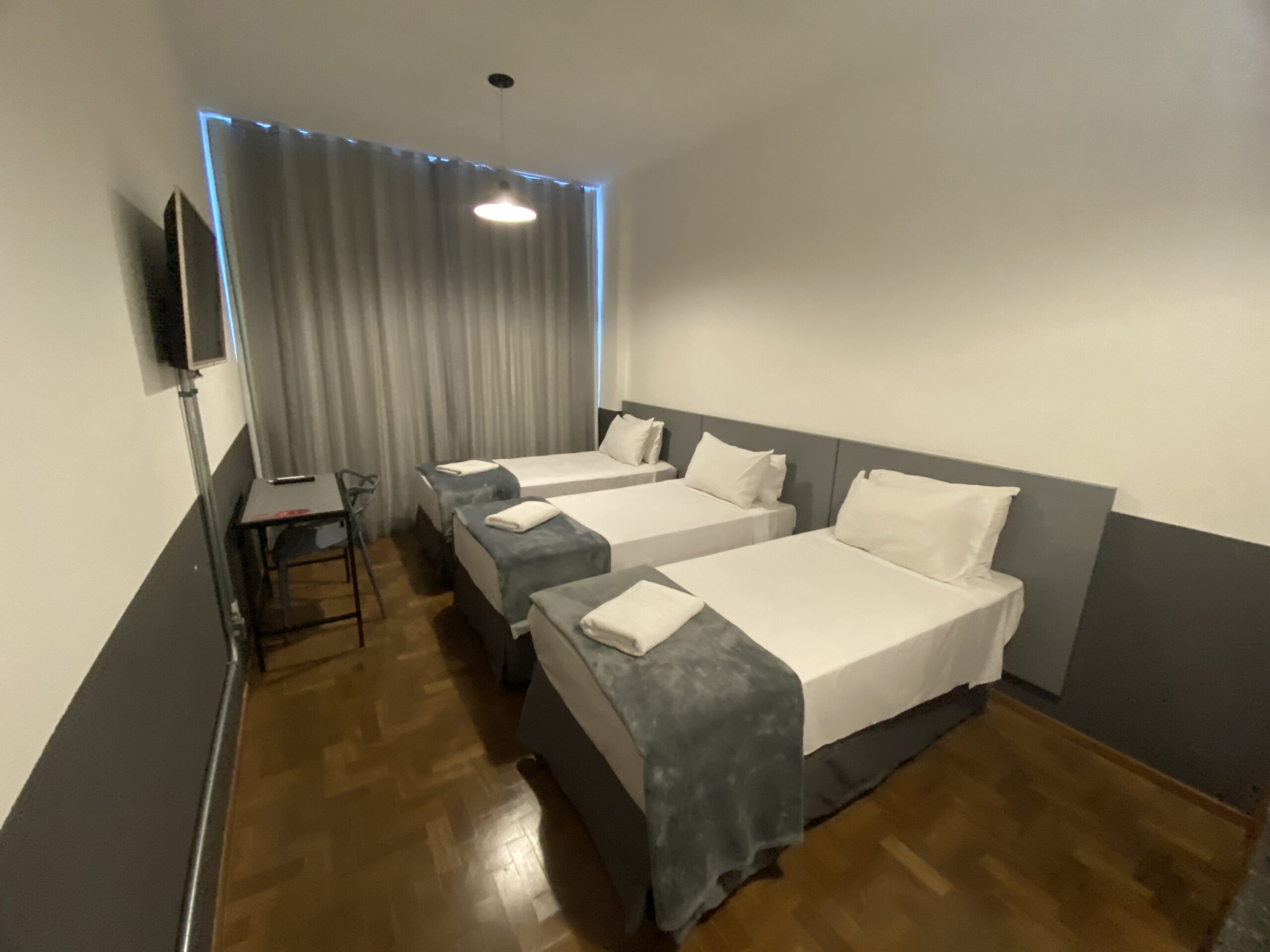 8A145F4F-2BCF-4EE9-BADD-A2E29E750E82